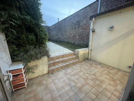 Location Appartement 1 pièces 27 m2 à Saint-Quentin - Photo 5