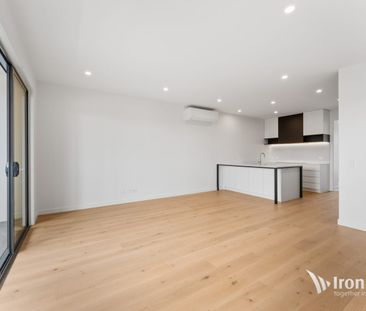 Brand-New North-Facing Townhome with Private Winter Garden - Photo 3