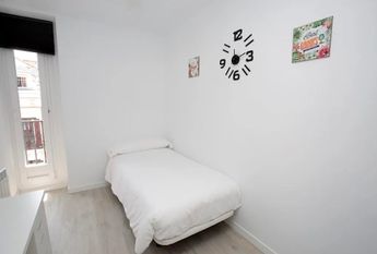 Calle del Arenal, Madrid, Community of Madrid 28013