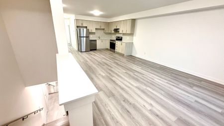 For Lease - 56B East Drive Unit# Unit 4, Toronto, Ontario - Photo 4