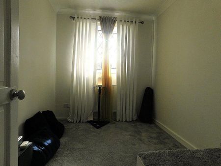 4 bedroom house to rent - Photo 4