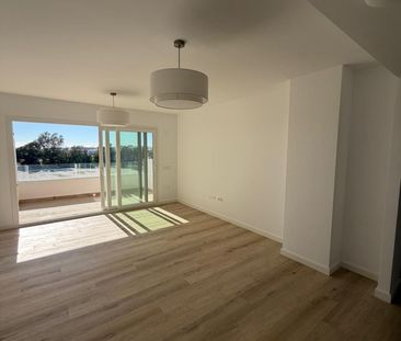 Apartment – Middle Floor Apartment in Nueva Andalucía - Photo 2
