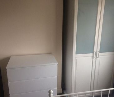 Room in a Shared House, Bigginwood Road, SW16 - Photo 4