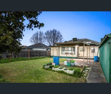 16 Arunta Crescent, Clarinda, Vic 3169 - Photo 3