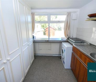 Studio to rent - Photo 5