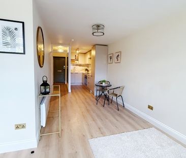 1 Bed Flat, Forest Court, N12 - Photo 3