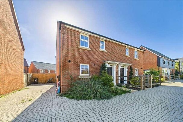 Wheat Street, Finchwood Park, Wokingham, Berkshire, RG40 - Photo 1