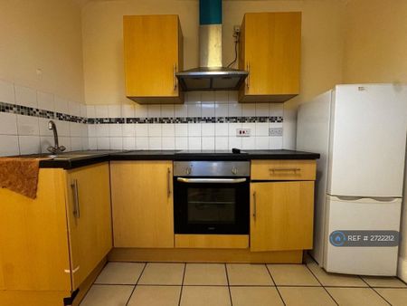 2 bedroom flat to rent - Photo 5