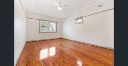 Freshly painted two-bedroom semi - Photo 5