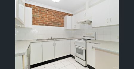 TWO-BEDROOM DUPLEX WITH TRANQUIL BUSH OUTLOOK IN SOUGHT-AFTER SPEERS POINT - Photo 2