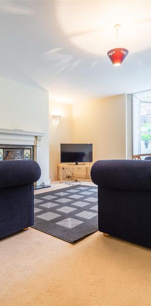 Akenside Lower, Jesmond - Photo 1