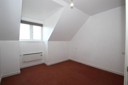 2 bedroom maisonette to rent - Photo 2