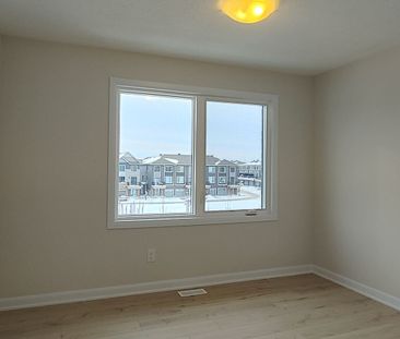 For Lease - 821 Arcadian Private, Kanata, Ontario - Photo 4