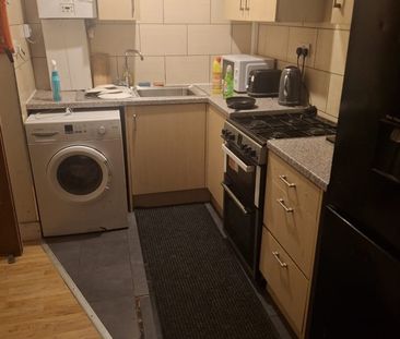Room in a Shared House, Sandringham Road, B42 - Photo 4