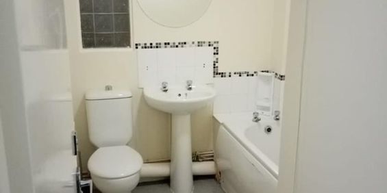 Room in a Shared House, Vinery Mount, LS9 - Photo 3