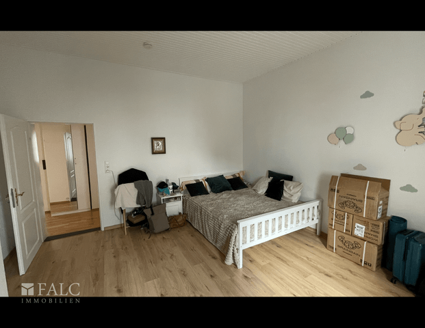 Exklusive lichtdurchflutete 3 Zimmer Wohnung mit Balkon in zentraler Lage - Foto 1
