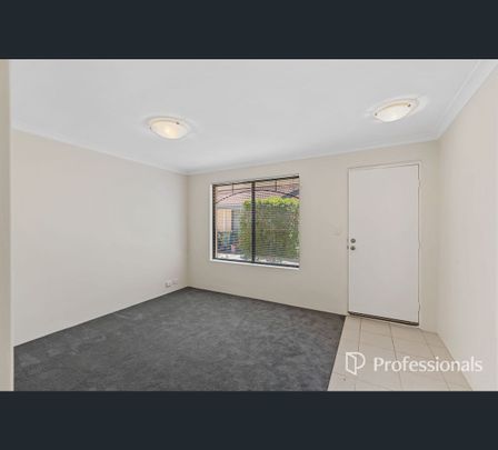 4/22 Elsfield Way, Bassendean, WA 6054 - Photo 1