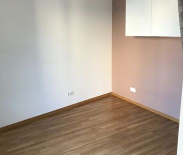 Location Appartement 2 pièces 38m² - Photo 3