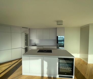Zentrale Attika-Wohnung in Rapperswil - Photo 1