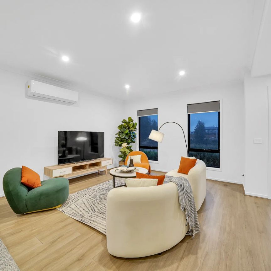 Waterway Views - Double-Storey Elegance in Westbrook Estate - Photo 1