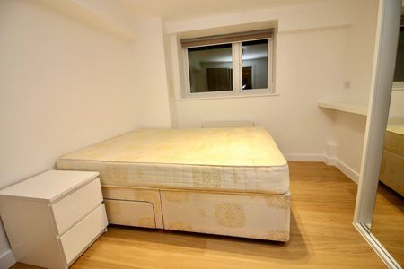 1 Bed Flat, Embassy Lodge, N16 - Photo 4