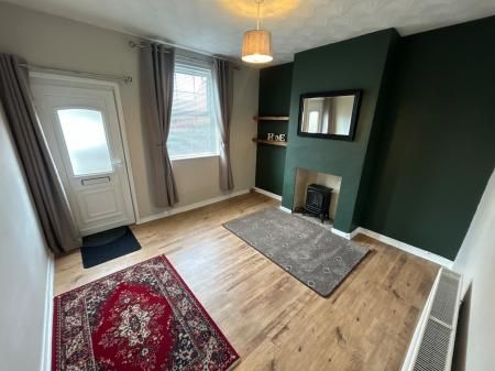 Harehedge Lane, Staffordshire, Burton upon Trent, DE13 - Photo 1