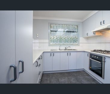 2/26 Jackling Drive, Lavington, NSW 2641 - Photo 6