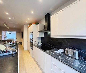 6 bedroom house to rent - Photo 3