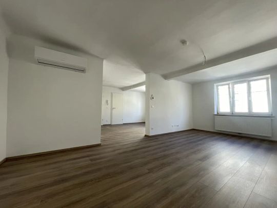 Traumhafte 2 Zimmer Dachgeschoßwohnung - Erstbezug nach Komplettsanierung - Photo 1