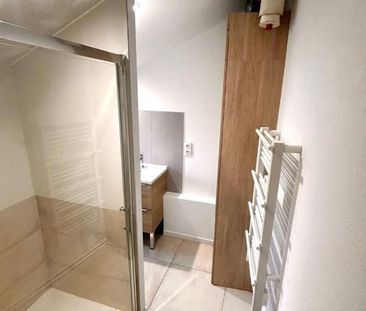 Location Appartement 4 pièces 86m² ROANNE 42300 - Photo 5