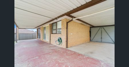 Refreshed 3-bedroom home in a quiet cul-de-sac - Photo 5