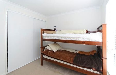 Beautiful family home - Photo 3