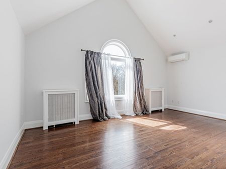 For Lease - 205 Glengrove Avenue, Toronto, Ontario - Photo 2