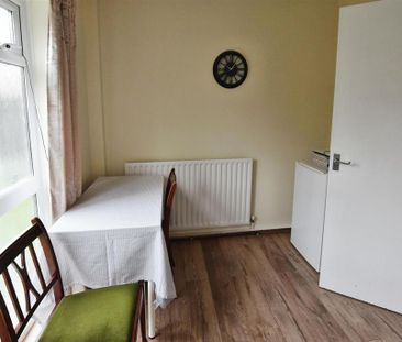 2 bedroom link detached house to rent - Photo 4