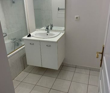 Location Appartement 2 pièces 46m² - Photo 6