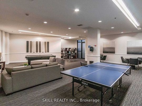 For Lease - 2910 Highway 7 Road Unit# 2410, Vaughan, Ontario - Photo 1