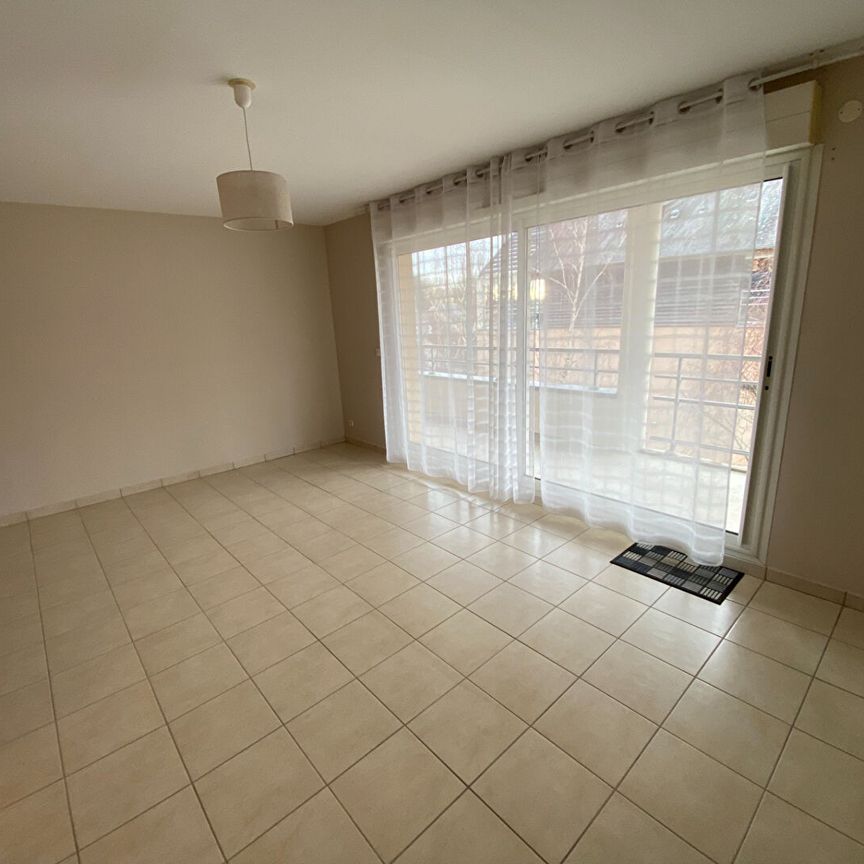 Location Appartement 3 pièces 74m² - Photo 1