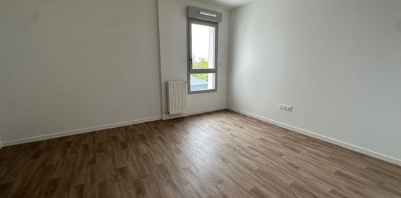Location Appartement 3 pièces 73m² ST JEAN DE BRAYE 45800 - Photo 2