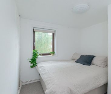 3 bedroom townhouse to rent - Photo 6