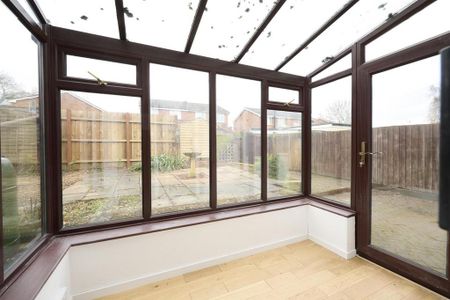 3 bedroom semi-detached house to rent - Photo 5