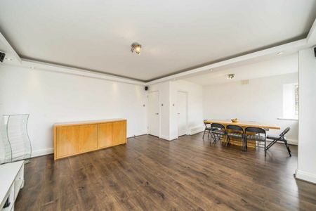 Mulberry Close, Hendon, NW4 - Photo 2