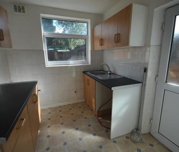 2 bedroom House To Let - Photo 5