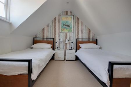 2 bedroom townhouse to rent - Photo 4