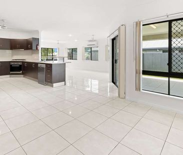 Spacious Family Home for Lease in Edmonton! - Photo 2