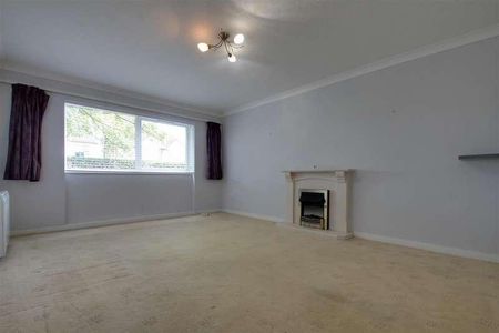Wakehurst Court, St Georges Road, Worthing, BN11 - Photo 2