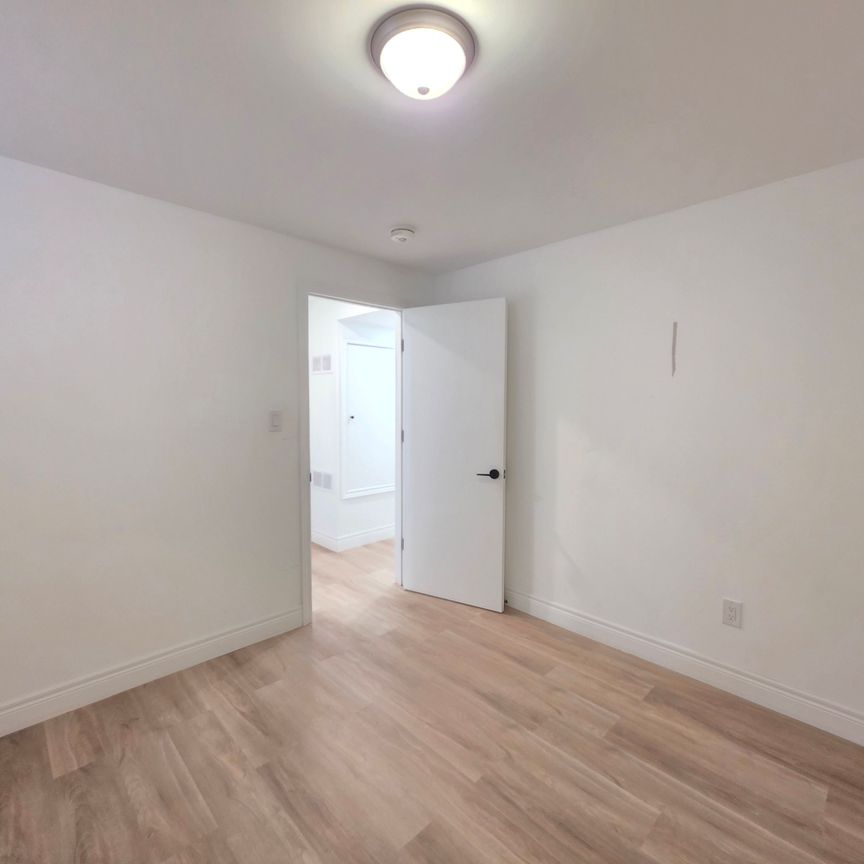 For Lease - 300 Albert Street Unit# Lower, Oshawa, Ontario - Photo 1