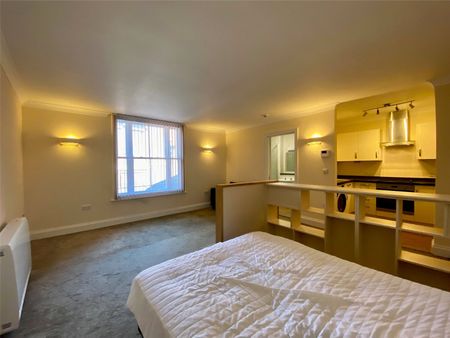 1 bedroom studio apartment to rent - Photo 2