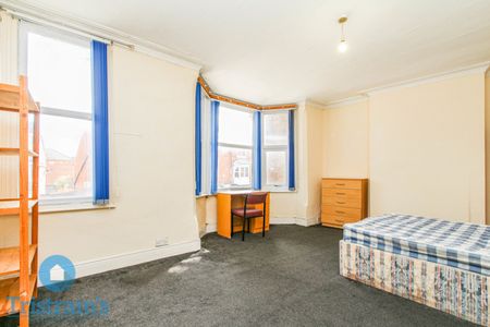 4 bed Semi-Detached House for Rent - Photo 2