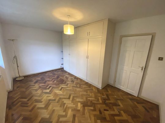 Price £1,895 pcm - Available Now - Unfurnished - Photo 1
