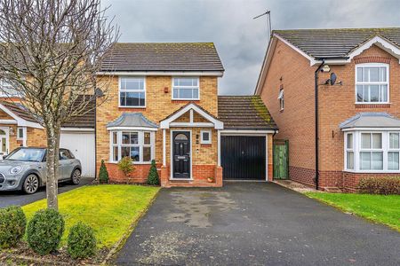 3 bed link detached house to rent in Barwell Close, Solihull, B93 - Photo 3